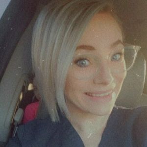 Meet your Posher, Whitney